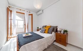 Cozy Apartment Near The Sea