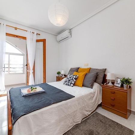 Cozy Apartment Near The Sea Torrevieja Exteriör bild