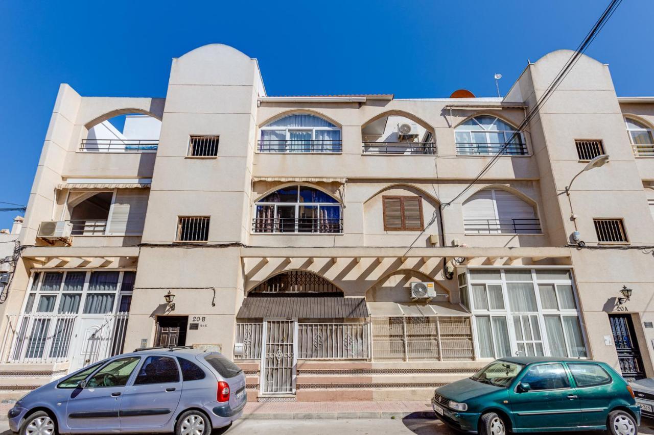 Cozy Apartment Near The Sea Torrevieja Exteriör bild