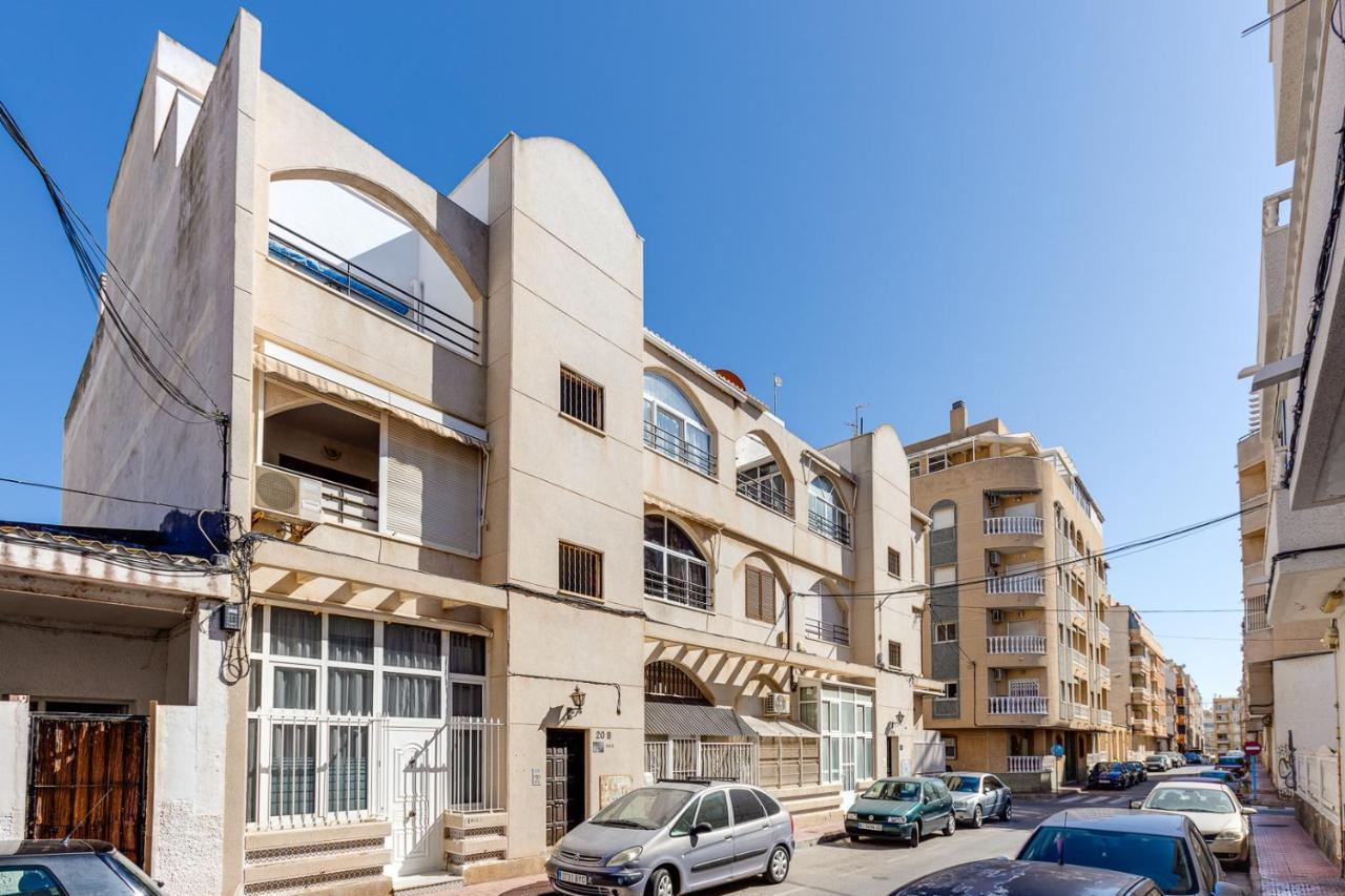 Cozy Apartment Near The Sea Torrevieja Exteriör bild