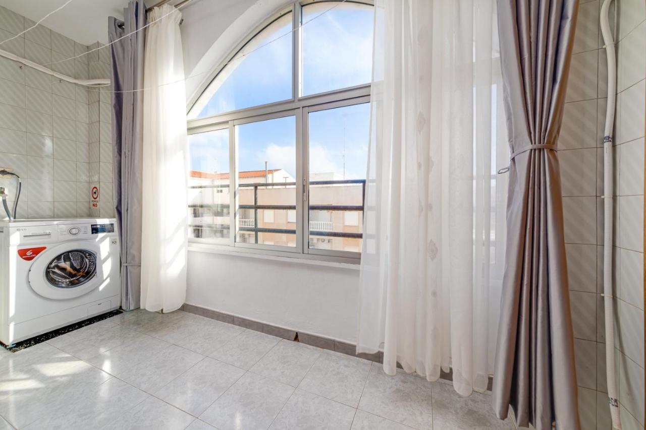 Cozy Apartment Near The Sea Torrevieja Exteriör bild