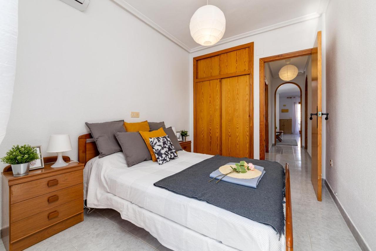Cozy Apartment Near The Sea Torrevieja Exteriör bild